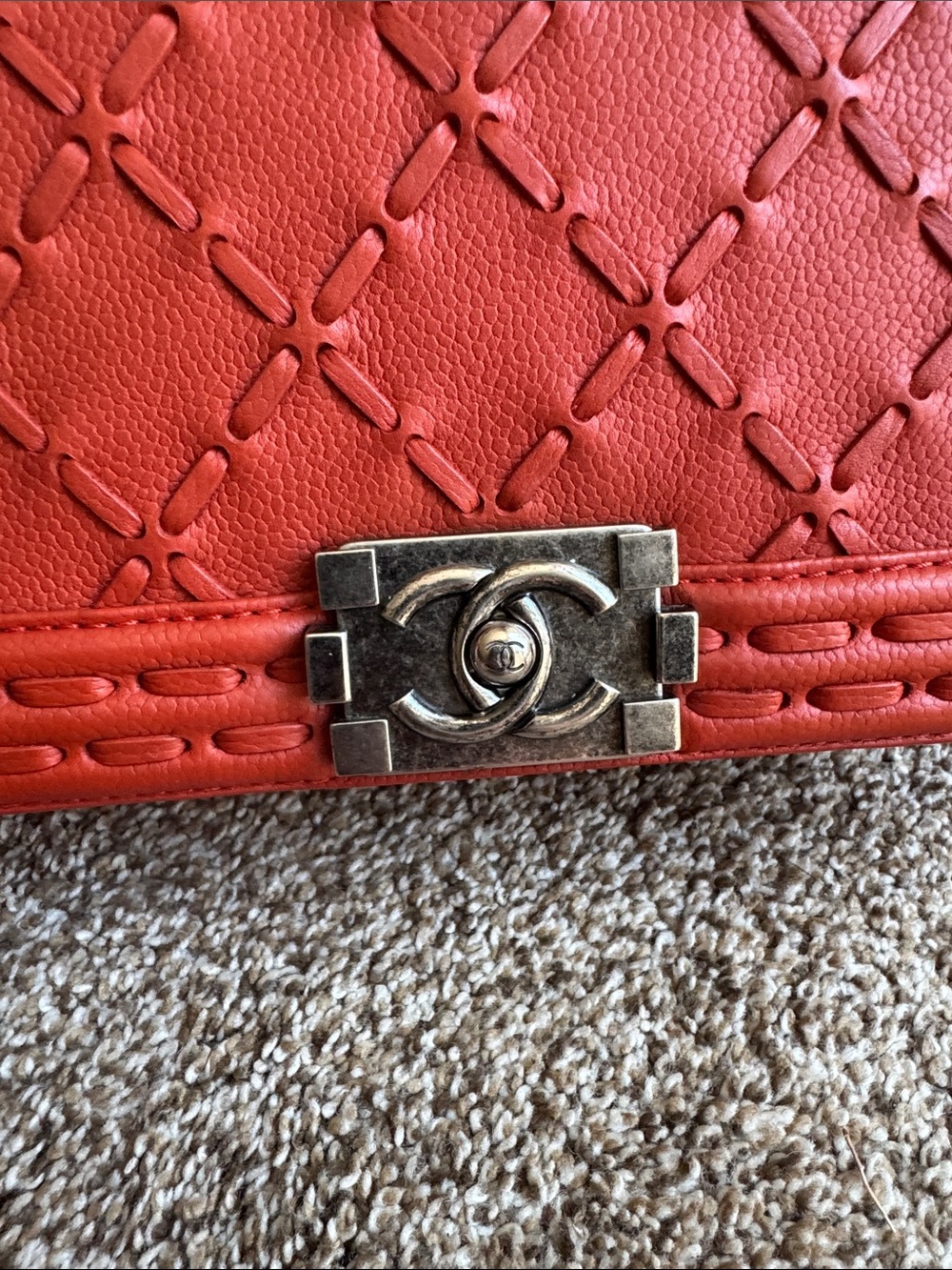 CHANEL Red Quilted Lambskin Shoulder Bag with Gunmetal Chain - Picture 6 of 16